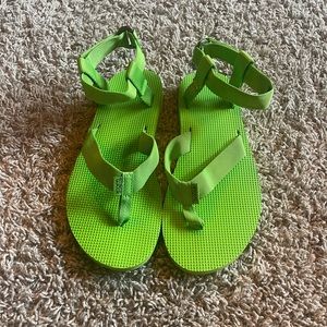 Size 8 teva sands